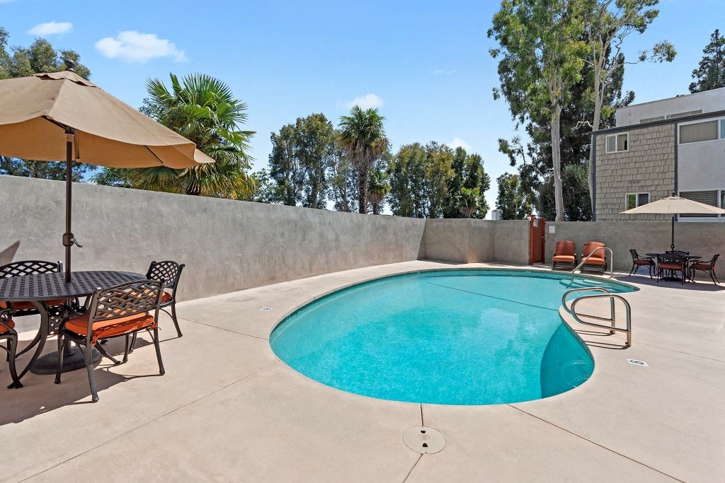 Culver City Apartments Pool Area