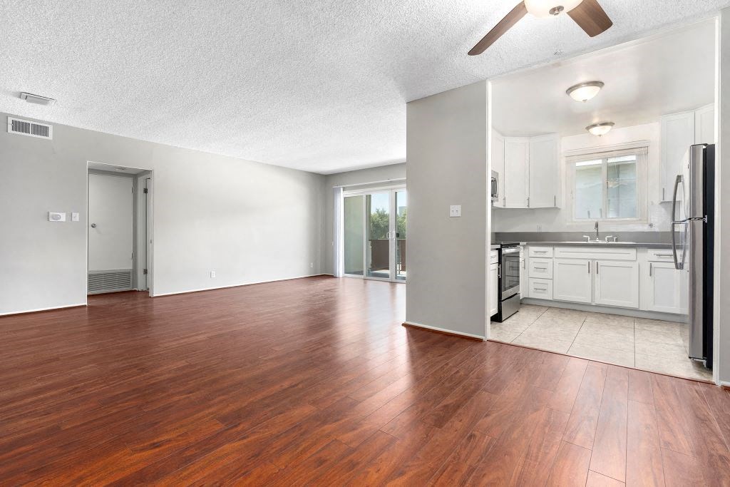 Upgraded one bedroom apartment Sherman Oaks