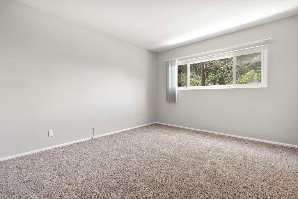 Two Bedroom Apartments in Sherman Oaks CA - Krystal Terrace - Bedroom with Plush Carpeting