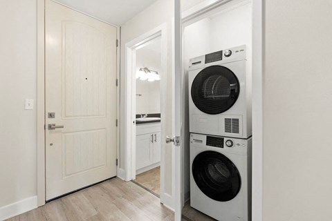 Washer and Dryer at Parkway Plaza Apartments, California, 90230