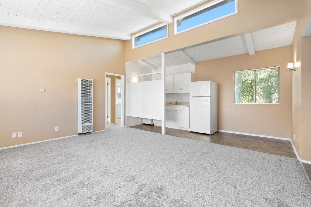Vaulted Ceilings and Berber Carpet Los Angeles Apartment