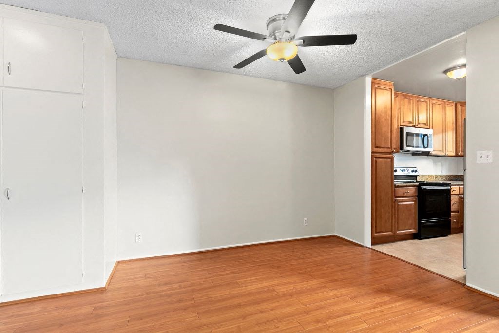 Los Angeles apartments living room