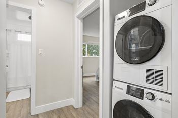 In Home Full Size Washer And Dryer at Kling Trio Apartments, California