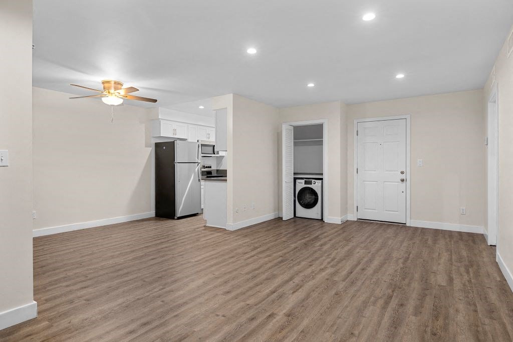 One Bedroom Apartment