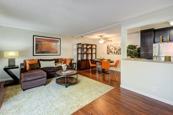 Townhouse Apartment in Westlake Village Living Room - Photo Gallery 2