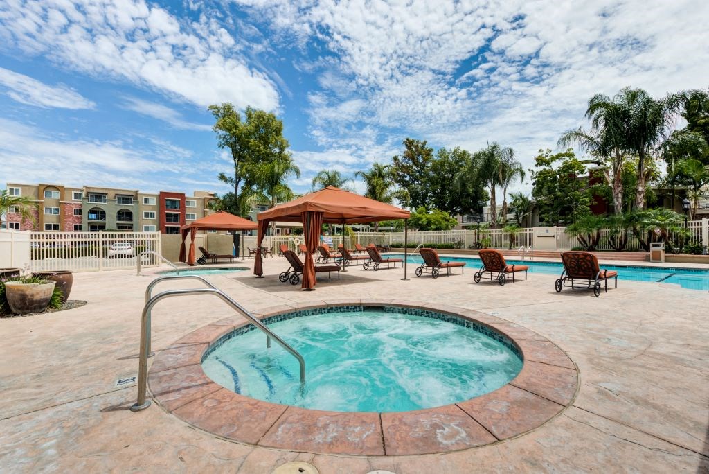 Pool with Chaise Chairs and Cabanas during Daytime at The Reserve at Warner Center, Woodland Hills, California