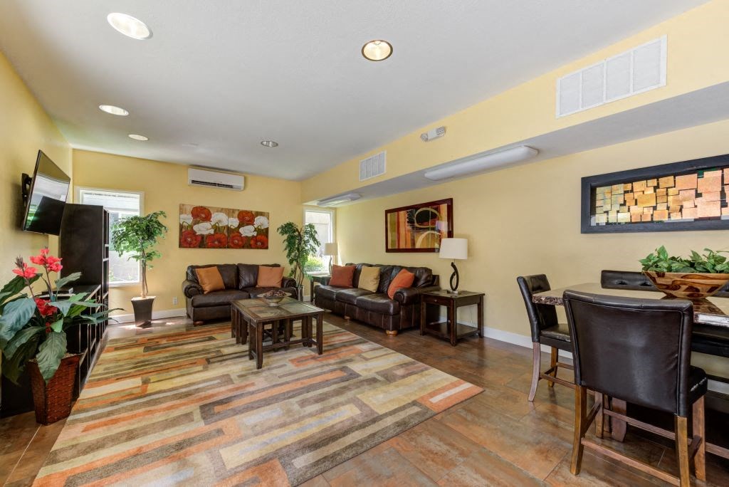 Resident Lounge at The Reserve at Warner Center, Woodland Hills, California