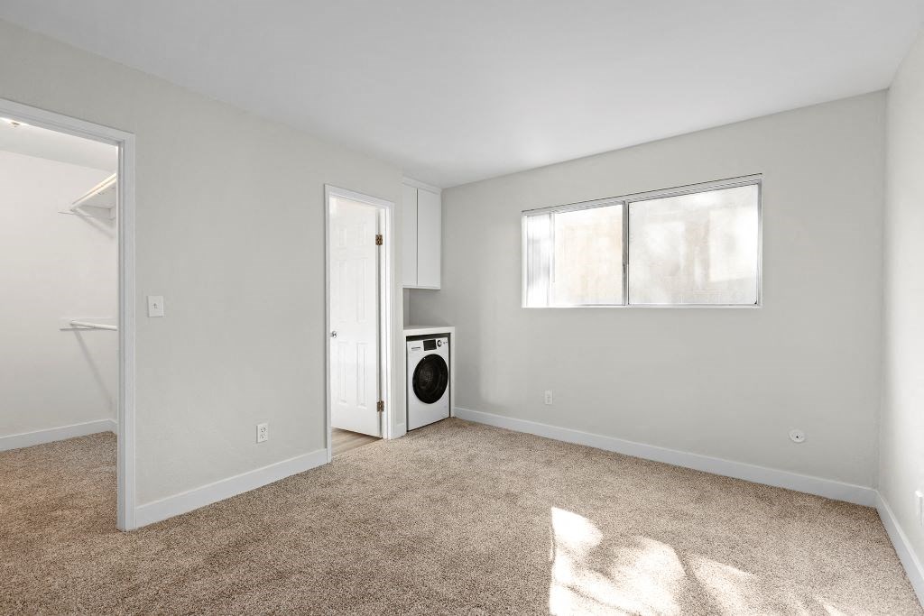 Plush Carpeting at Topanga Canyon Apartments, California
