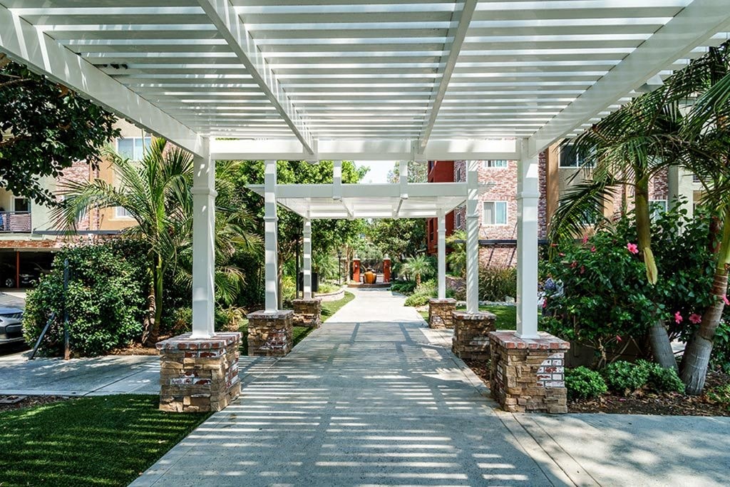Courtyard Walkways at The Reserve at Warner Center, Woodland Hills