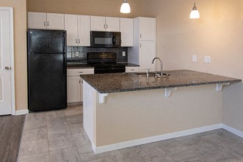 2798 Stone Gate Circle 2-3 Beds Apartment, Townhouse for Rent - Photo Gallery 2