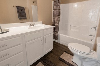 Wynchase Drive 2-3 Beds Townhouse for Rent - Photo Gallery 6
