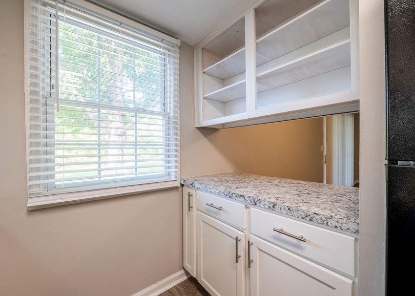 The Life At Edgewater Landing Apartments, 4592 Channing Terrace