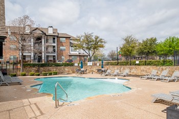 our apartments offer a swimming pool - Photo Gallery 12