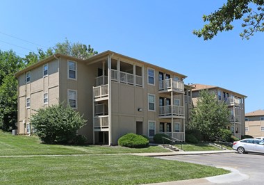 8619 E 61St Ter 1-2 Beds Apartment for Rent - Photo Gallery 1