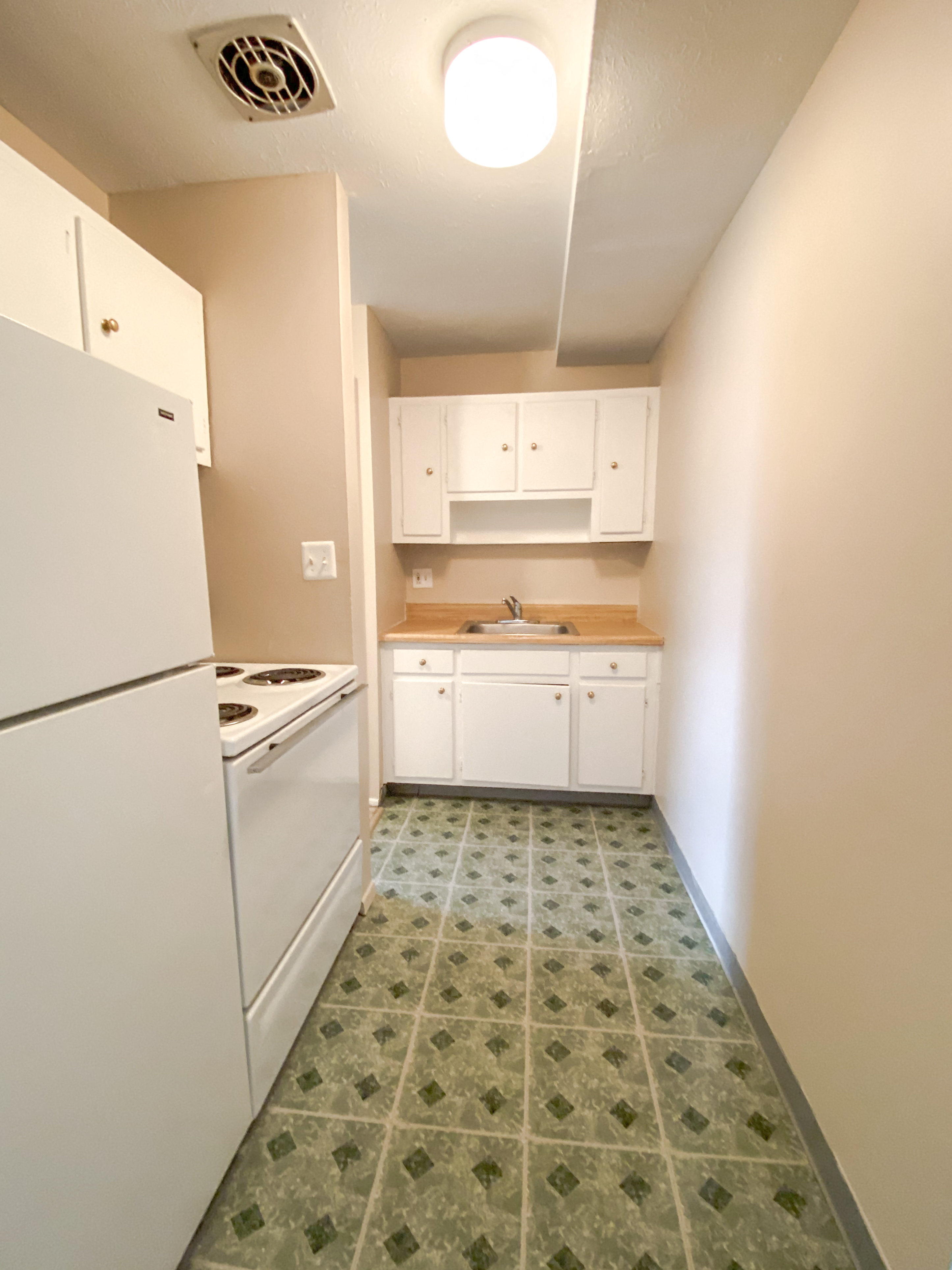 1 Bed Apartment - Kitchen