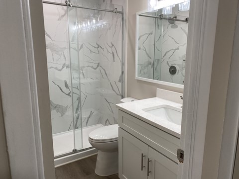 Luxurious Bathrooms at Cedarwood Estates Apartments, Willoughby, OH