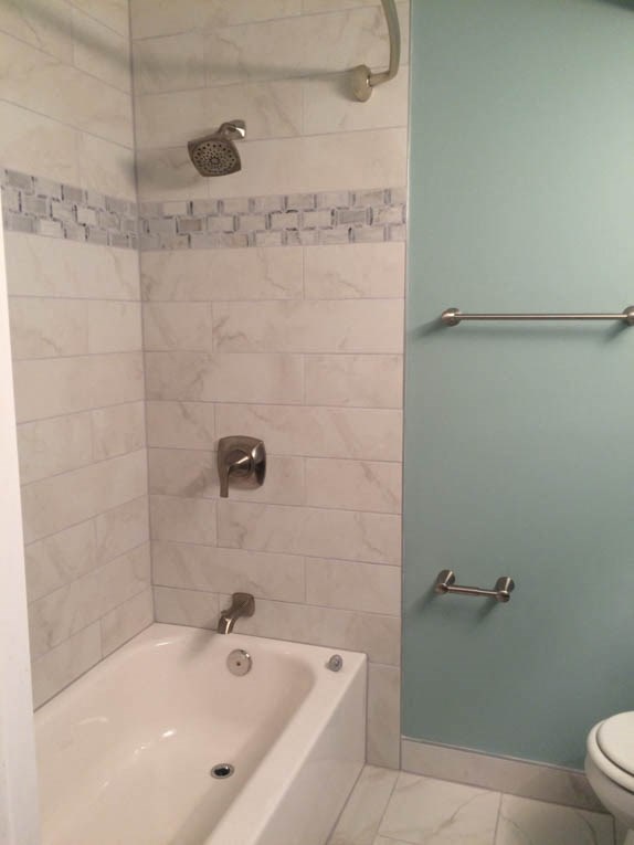 Bathroom With Bathtub at Garfield Villa Apartments, Garfield Heights