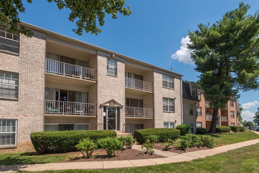 Scarborough Square Apartments, 438 College Pkwy, Rockville, MD RentCafe