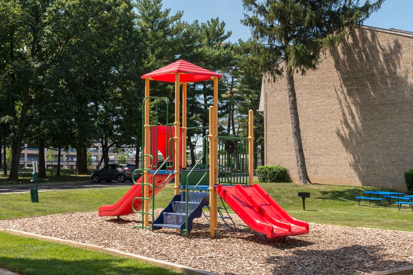 Scarborough Square Apartments, 438 College Pkwy, Rockville, MD RentCafe