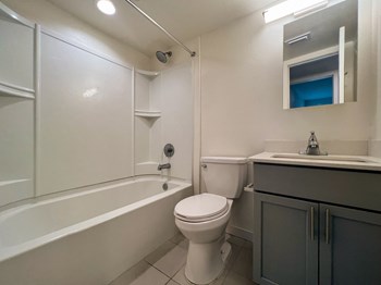 Bathroom - Photo Gallery 9