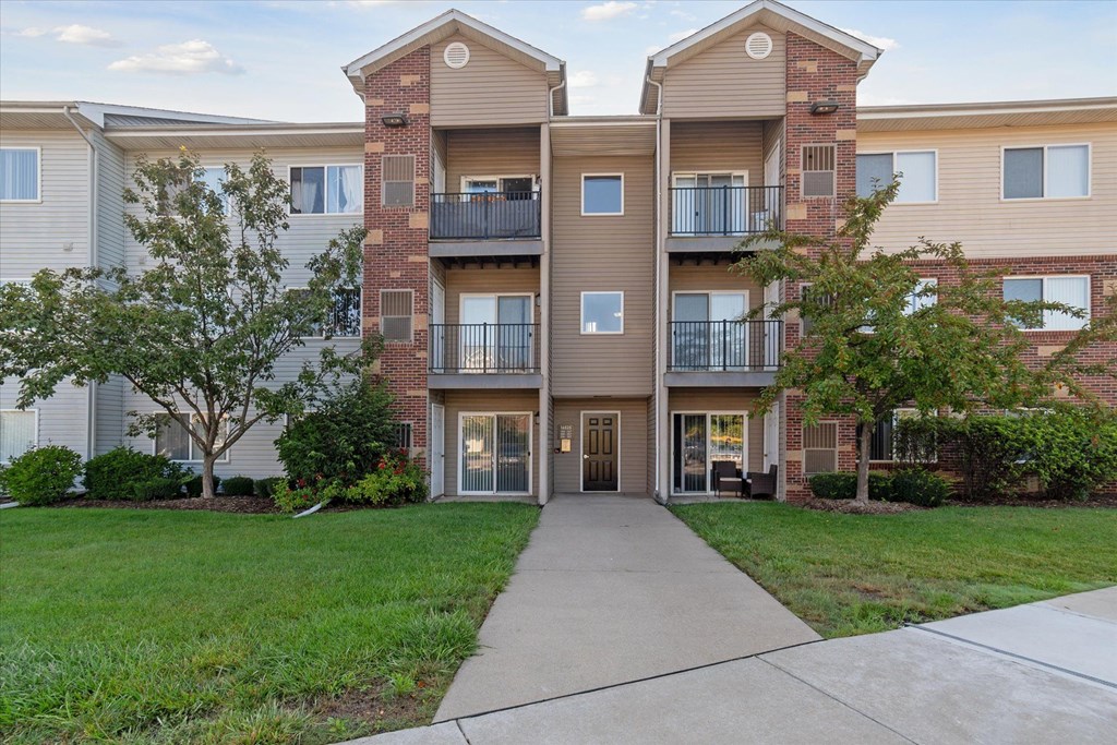 Exterior of South Pointe