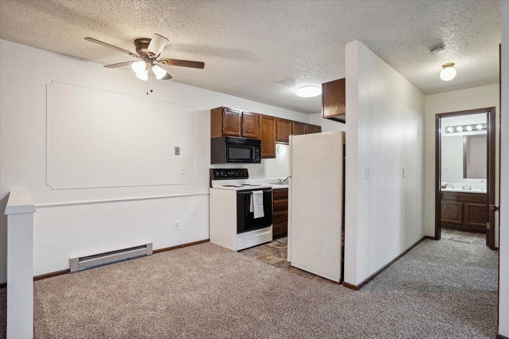 Dining Area with Ceiling Fan