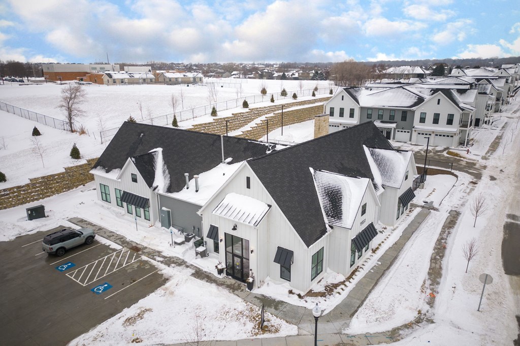 Aerial View of Clubhouse