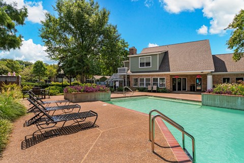 Pool and Clubhouse