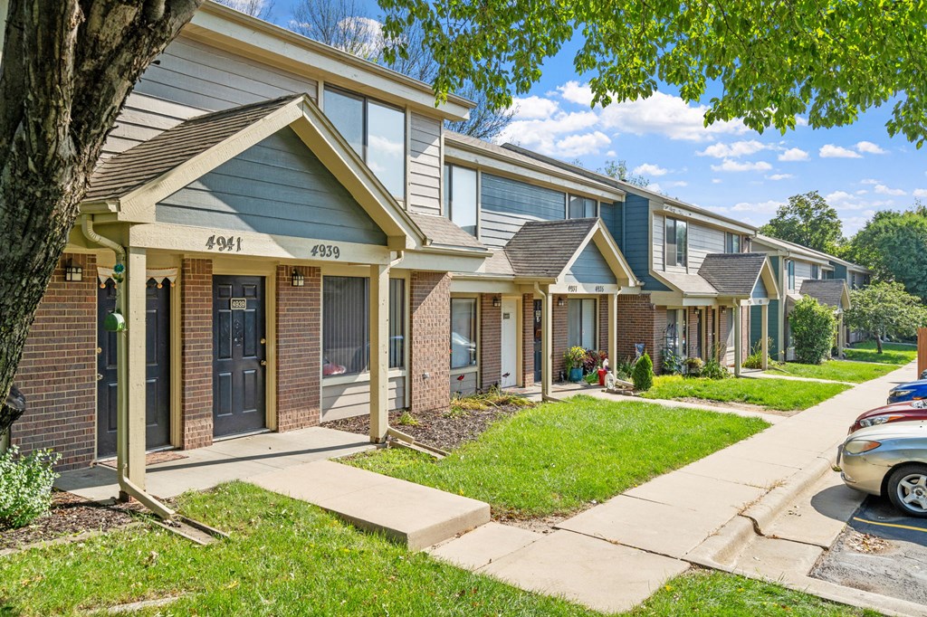 Exterior of Jordan Creek and Mills