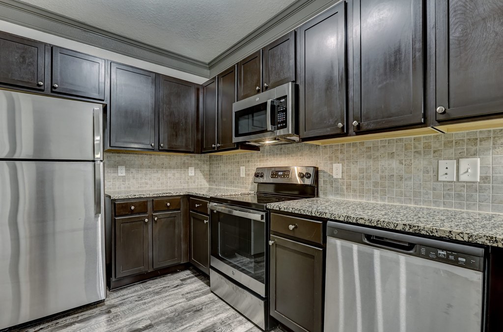 Expresso Cabinets & Stainless Steel Appliances