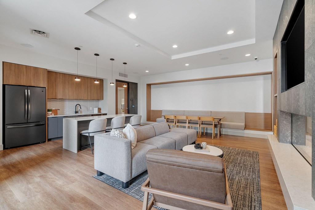 Entertainment Lounge