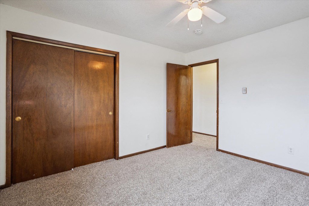 Bedroom with Plush Carpeting
