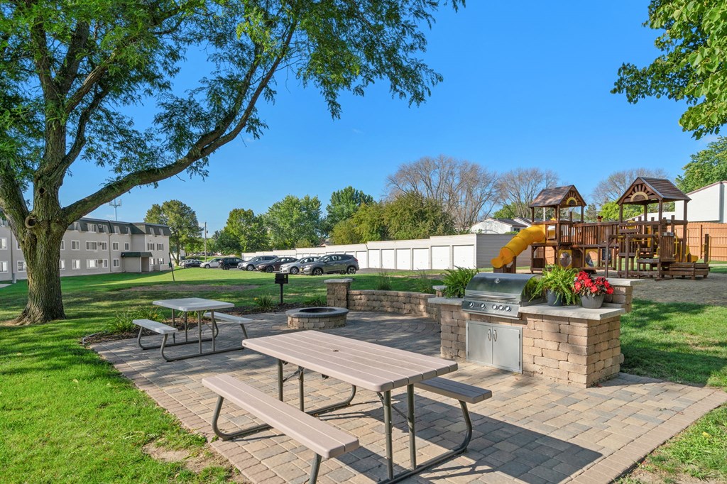 Outdoor Kitchen Area