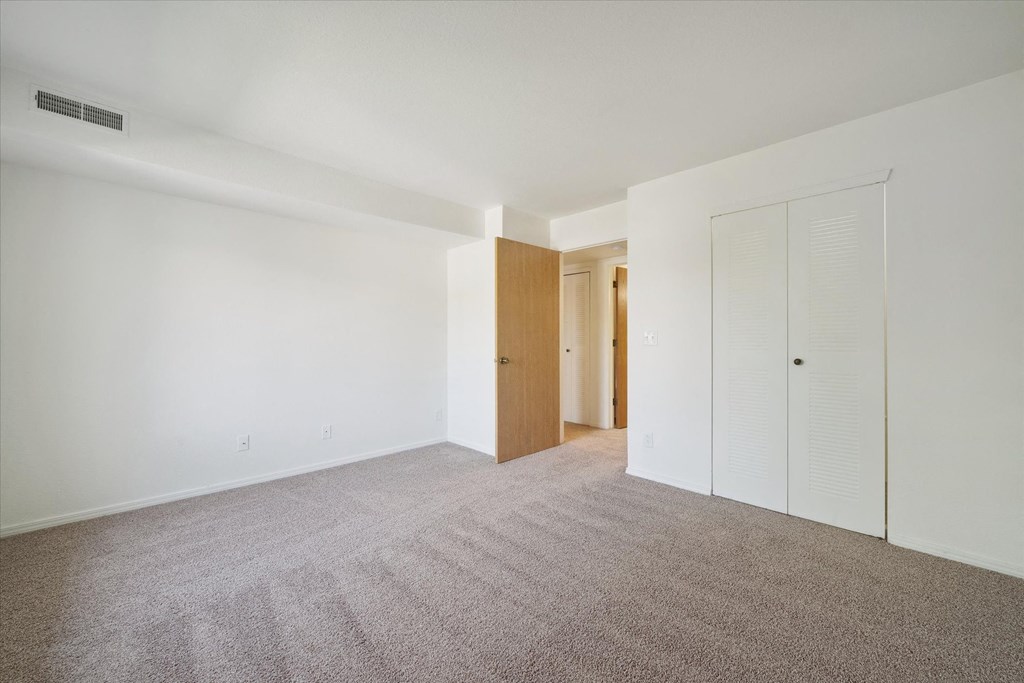 Bedroom with Plush Carpeting