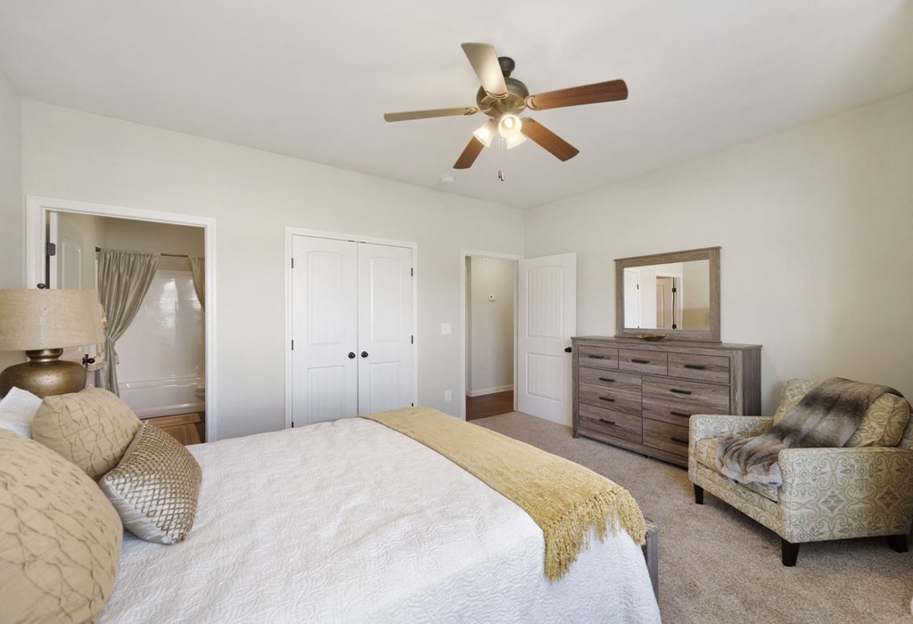 Bedroom with Bathroom Access