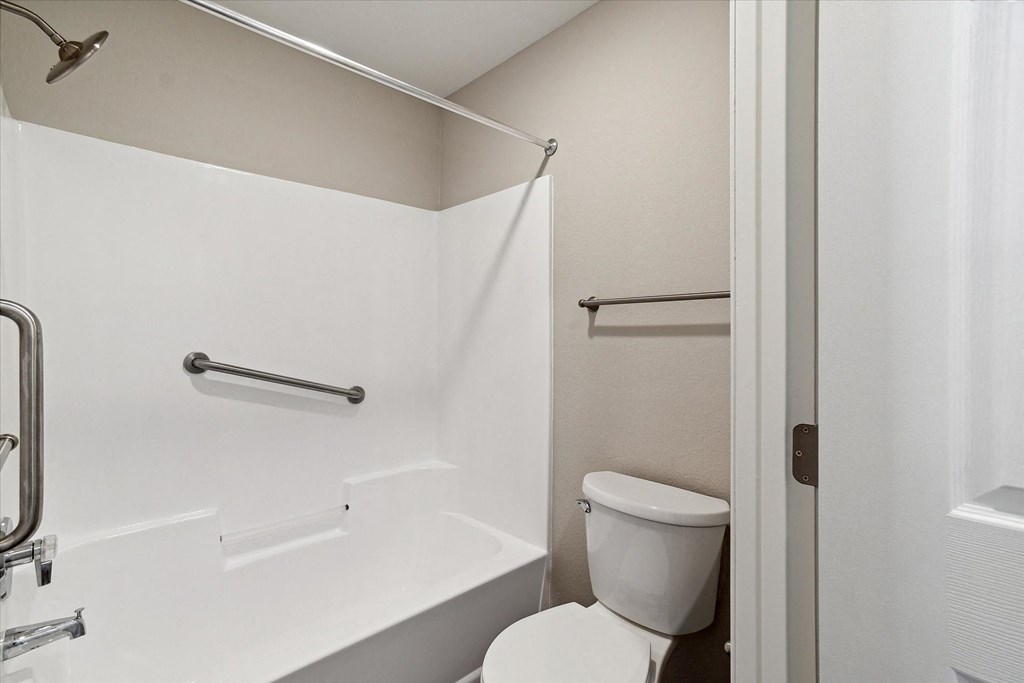 Bathroom with Modern Finishes