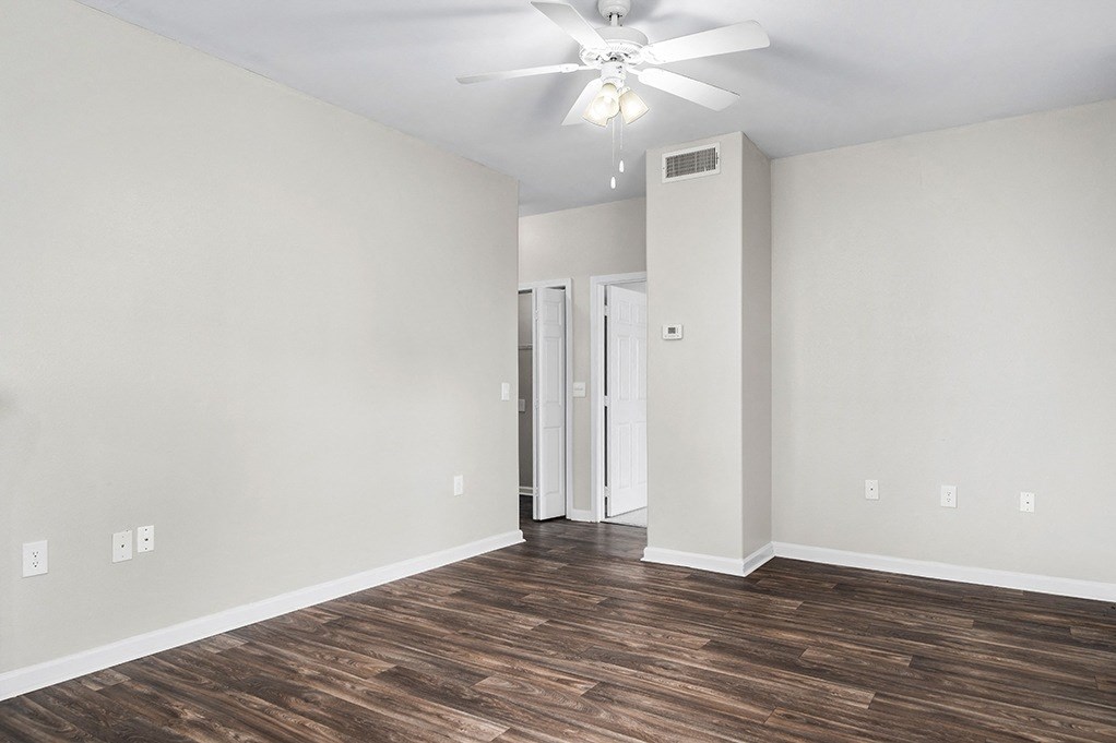 Living Room Area With Ceiling Fan & Light - Elms floor Plan