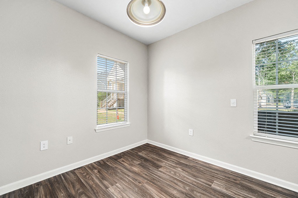 Separate Dining Area With Overhead Light - Elms Floor Plan