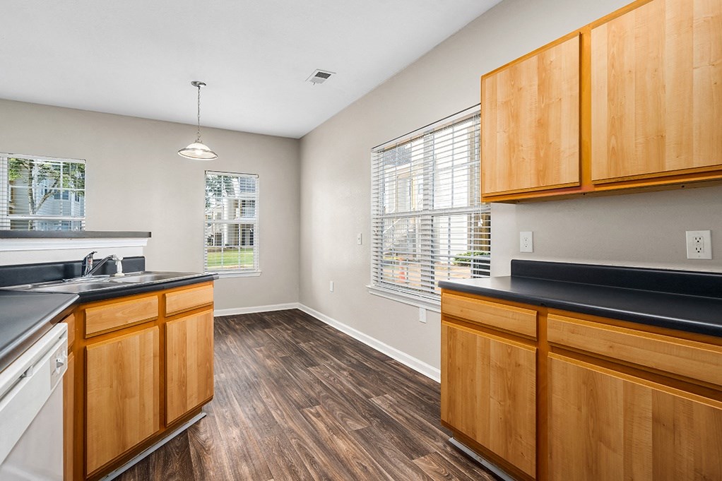 Kitchen With Separate Dining Area - Elms Floor Plan