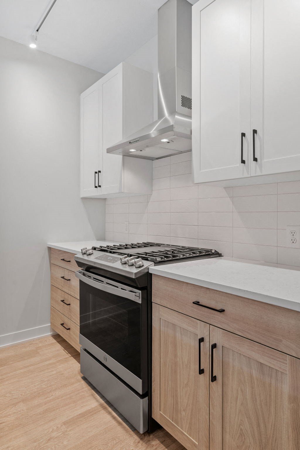 Kitchen With Tile Backsplash