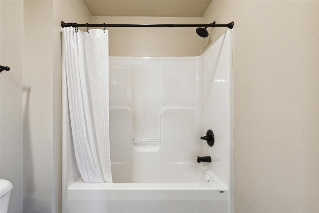 Bathtub/Shower