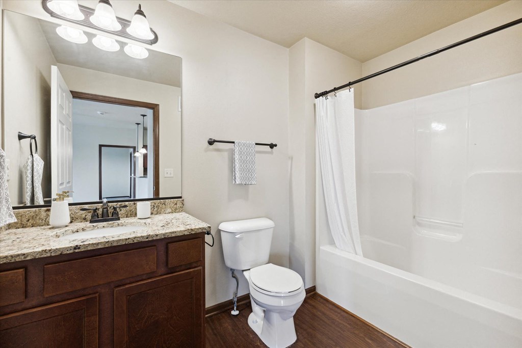 Bathroom with Modern Finishes
