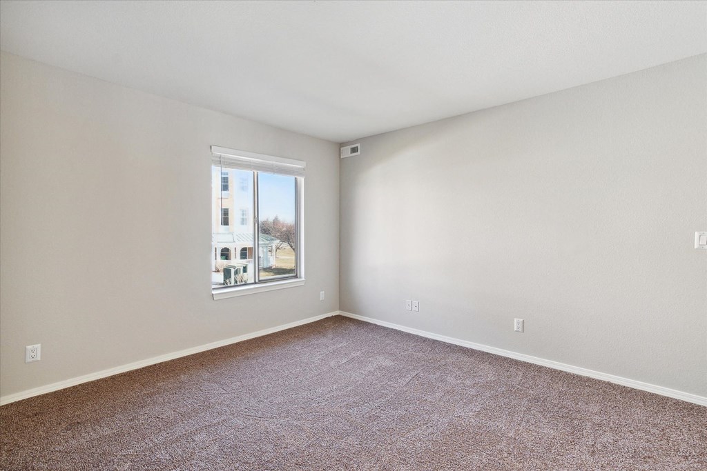 Bedroom with Plush Carpeting