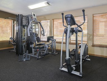 Fitness Center - Photo Gallery 18
