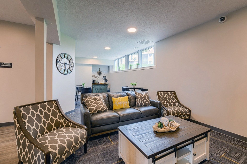 Community Room - Lounge View