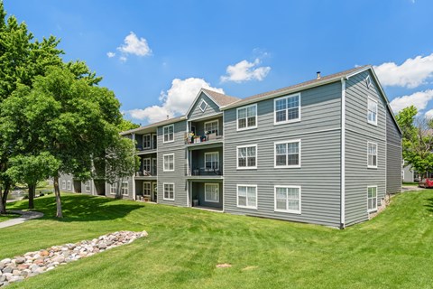 Exterior of Parkers Lake