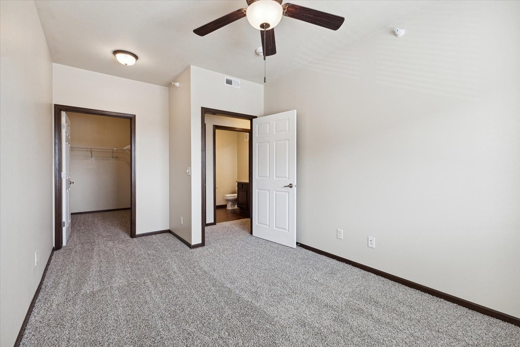 Bedroom with Bathroom Access