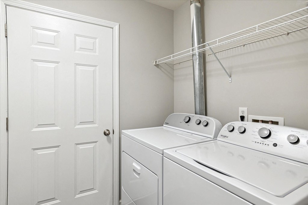 Full-Size Washer/Dryer