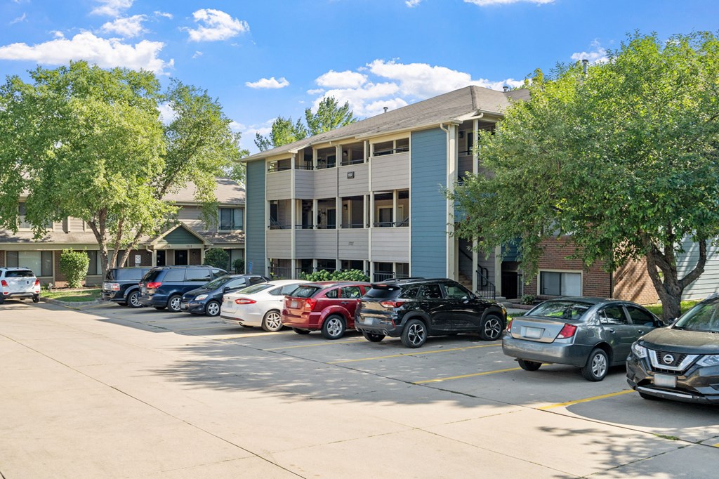 Exterior of Jordan Creek and Mills