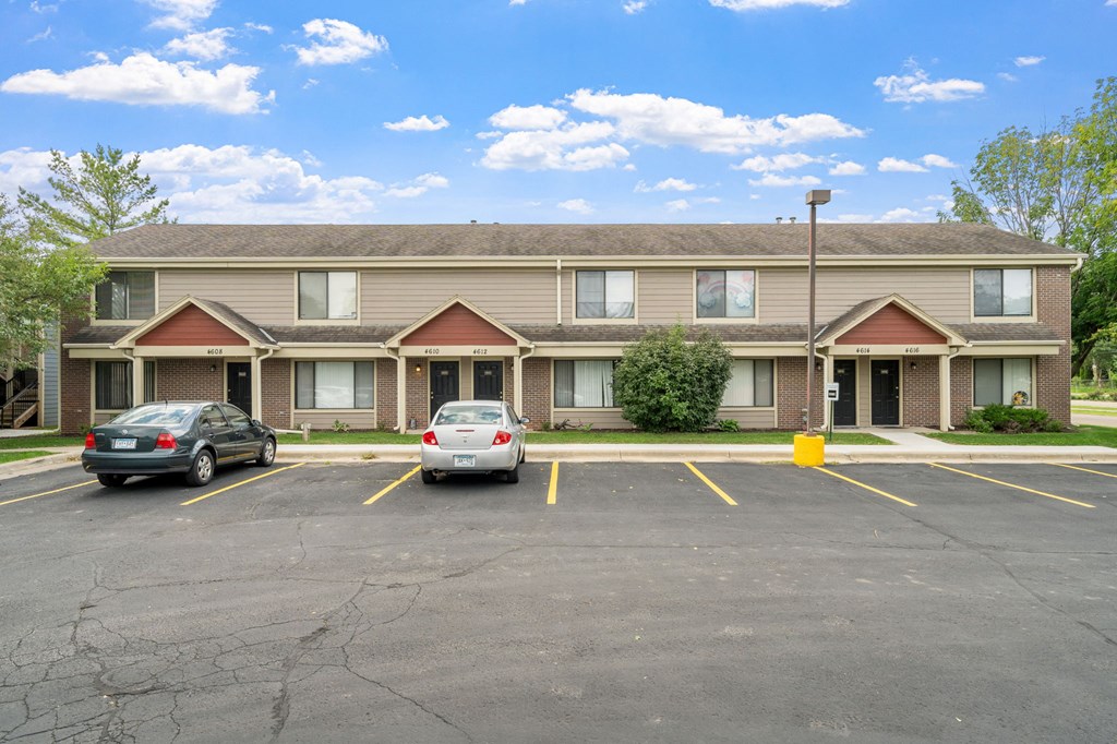 Exterior of Jordan Creek and Mills